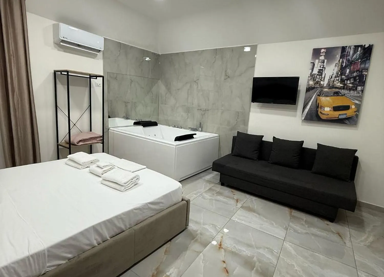 Apartment Valentino Suite 36 Naples
